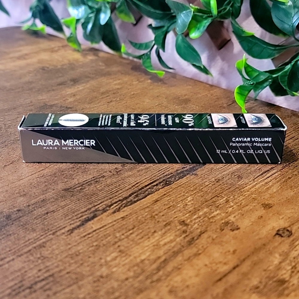 Laura Mercier Caviar Volume Panoramic Mascara